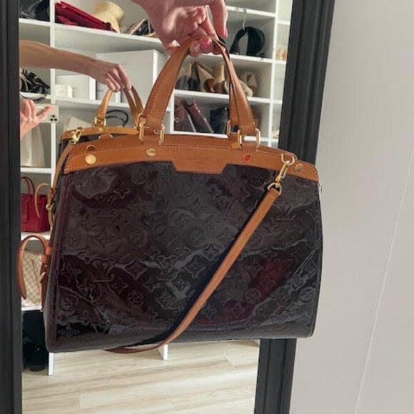 Louis Vuitton Amarante Monogram Vernis Brea GM Bag - Picture 4 of 14